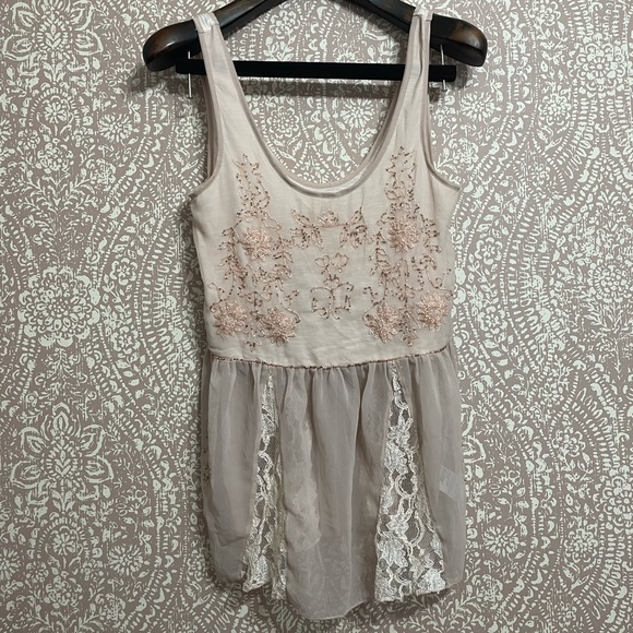Kimchi Blue Beaded Lace Tank Top - Picture 3 of 5
